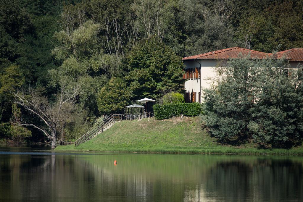 Hotel Del Lago Кавриля Екстериор снимка