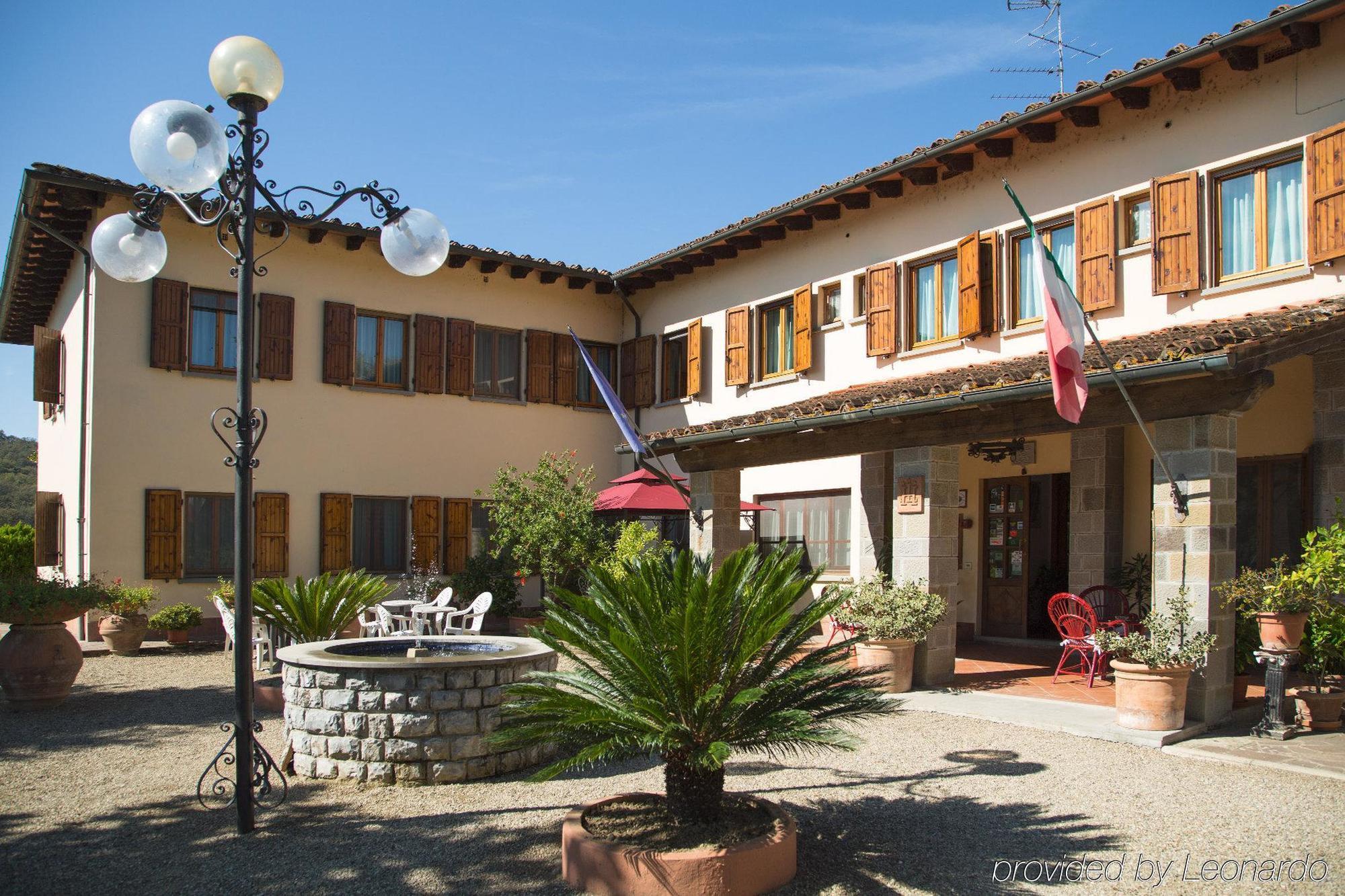 Hotel Del Lago Кавриля Екстериор снимка